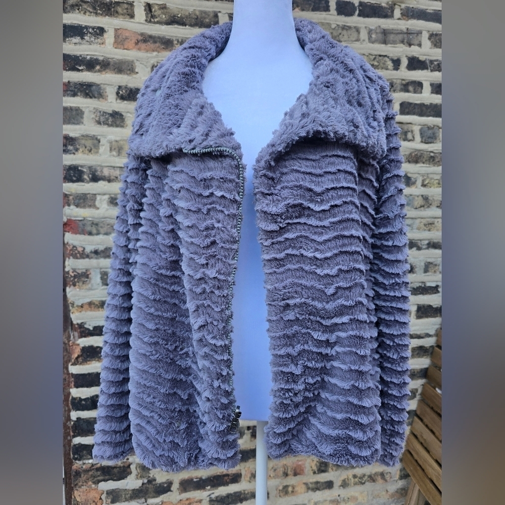 Patagonia Women's Plush Gray Jacket